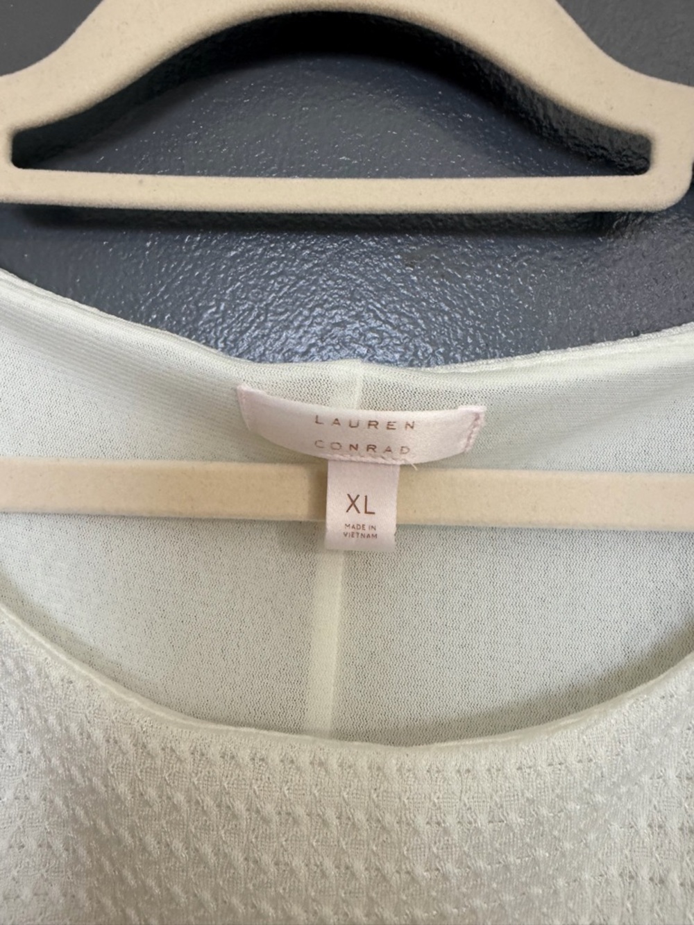 LAUREN CONRAD SIZE Xl Chiffon-Hem White Long Sleeve Top - Picture 3 of 5